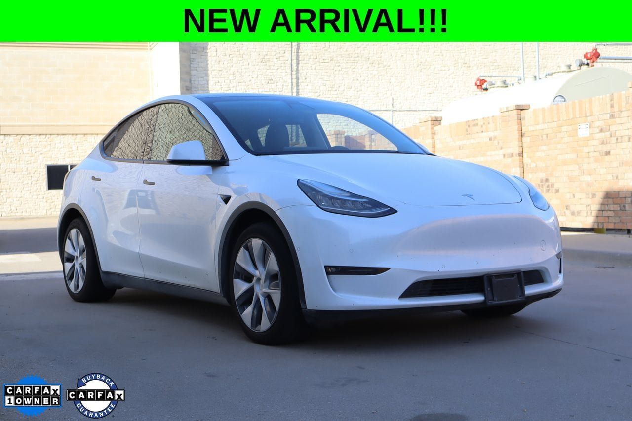 Used 2021 Tesla Model Y Long Range AWD/4WD image 1