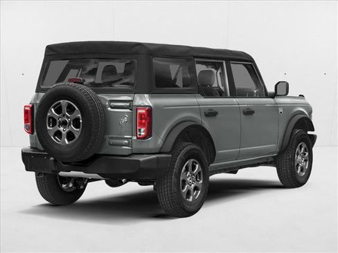 Used 2023 Ford Bronco Big Bend w/ Sasquatch Package AWD/4WD image 2