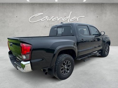 Used 2022 Toyota Tacoma SR5 w/ SR5 Appearance Package (SM) RWD image 16