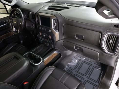 Used 2021 Chevrolet Silverado 2500 High Country w/ Z71 Off-Road Package image 40