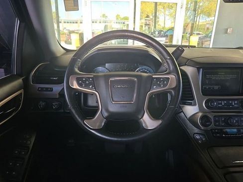 Used 2019 GMC Yukon XL Denali w/ Denali Ultimate Package image 12