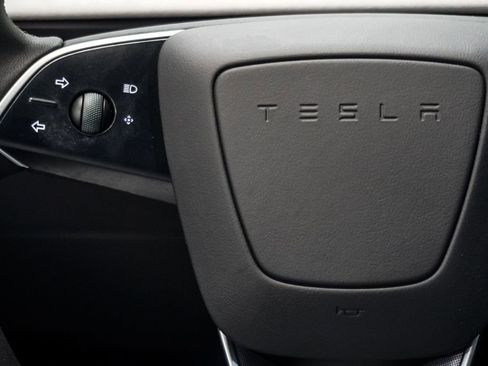 Used 2025 Tesla Model 3 Long Range AWD/4WD image 18
