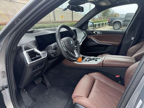Used 2024 BMW X5 sDrive40i w/ Premium Package image 5
