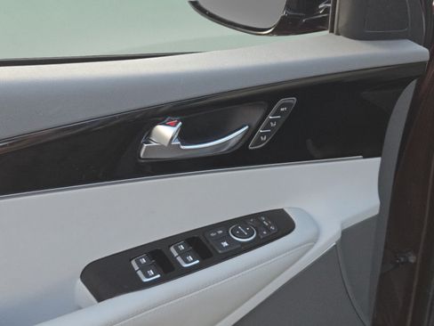 Used 2019 Kia Sorento SX w/ SX Touring Package FWD image 10