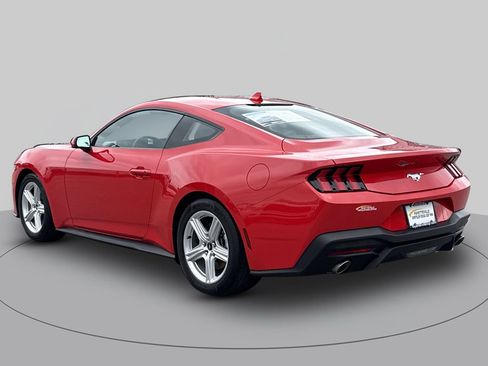 Used 2026 Ford Mustang Premium RWD image 5