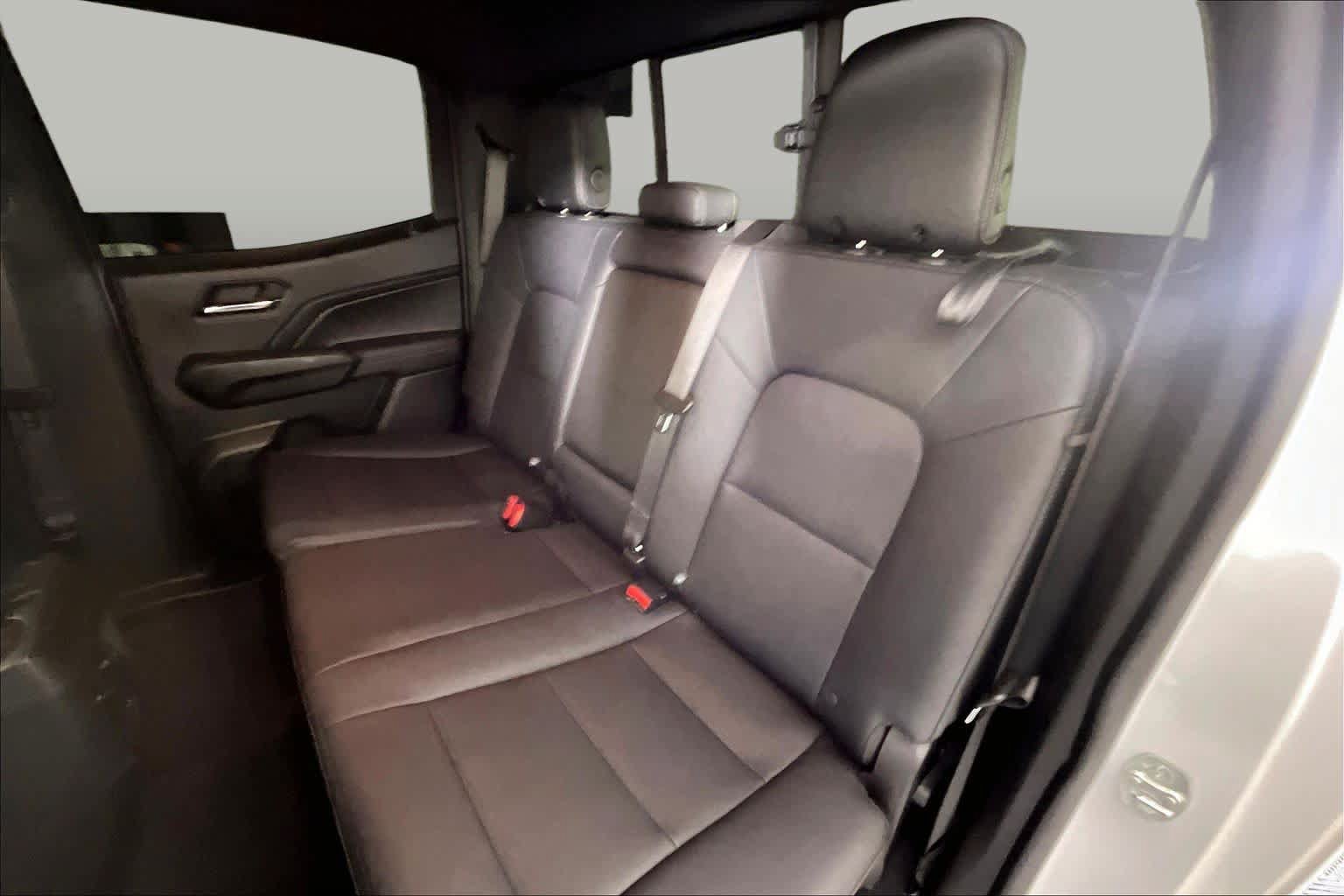 Used 2024 GMC Canyon Elevation w/ Elevation Premium Package RWD image 18