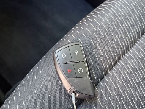 Used 2025 Chevrolet Equinox LT image 18