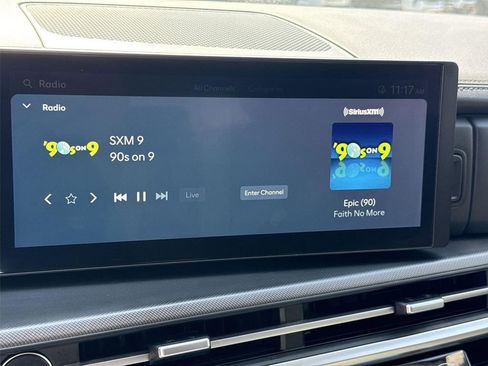 Used 2025 Hyundai Santa Fe SEL FWD image 12