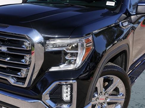 Used 2019 GMC Sierra 1500 SLT image 3