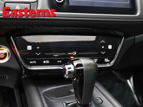 Used 2021 Honda HR-V EX-L image 19