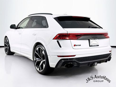 Used 2020 Audi RS Q8 w/ Carbon Optic Package image 5