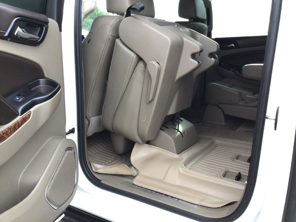 Used 2017 Chevrolet Suburban Premier AWD/4WD image 37