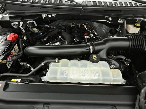 Certified 2022 Ford Expedition Platinum image 36