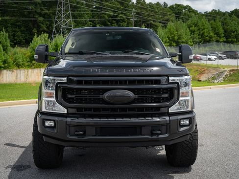 Used 2022 Ford F350 Lariat w/ Tremor Off-Road Package AWD/4WD image 2