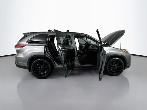 Used 2019 Toyota Highlander Limited Platinum AWD/4WD image 29