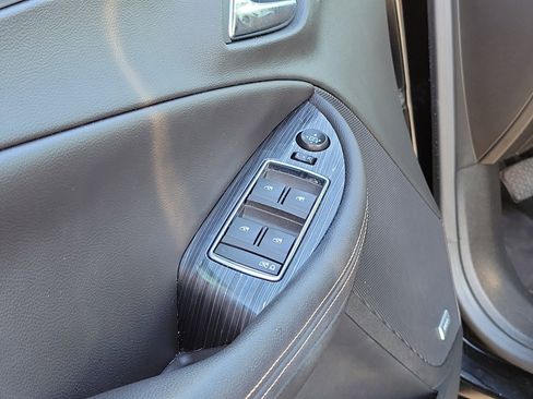 Used 2019 Chevrolet Impala Premier w/ Premier Confidence Package image 18