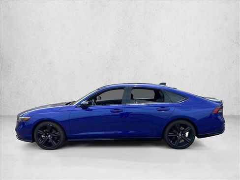 Used 2025 Honda Accord Sport image 9