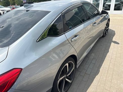 Used 2019 Honda Accord Sport image 5