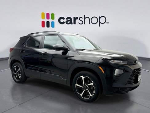 Used 2023 Chevrolet TrailBlazer RS w/ Sun and Liftgate Package image 7