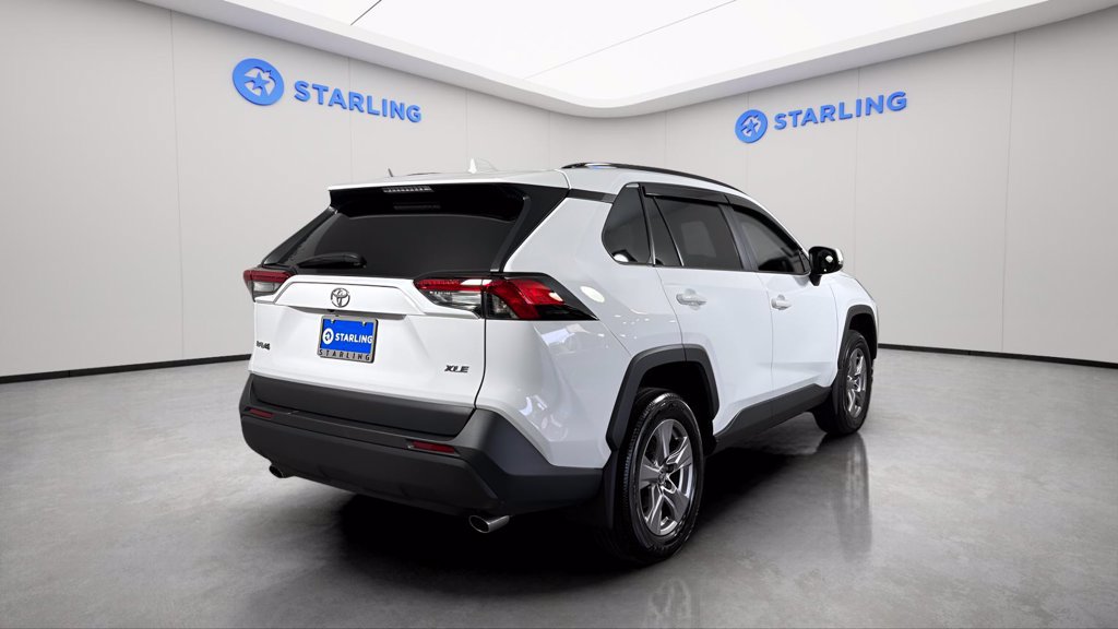 Used 2025 Toyota RAV4 XLE w/ Convenience Package FWD image 8