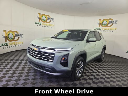 Certified 2026 Chevrolet Equinox LT FWD image 3