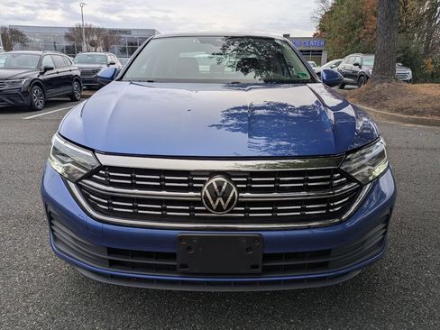 Used 2023 Volkswagen Jetta SE FWD image 9
