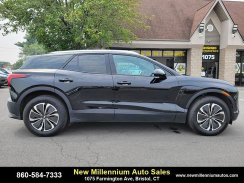 Used 2024 Chevrolet Blazer EV LT image 6