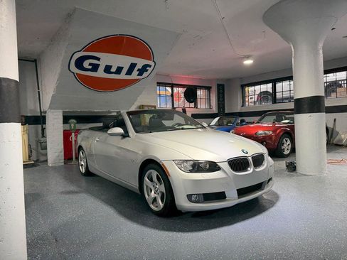 Used 2008 BMW 328i Convertible image 39