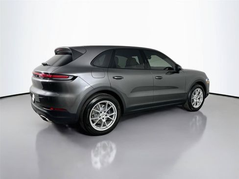 Certified 2026 Porsche Cayenne AWD/4WD image 7