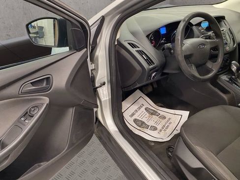 Used 2014 Ford Focus S FWD image 16