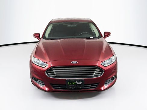Used 2014 Ford Fusion SE w/ Equipment Group 201A FWD image 2