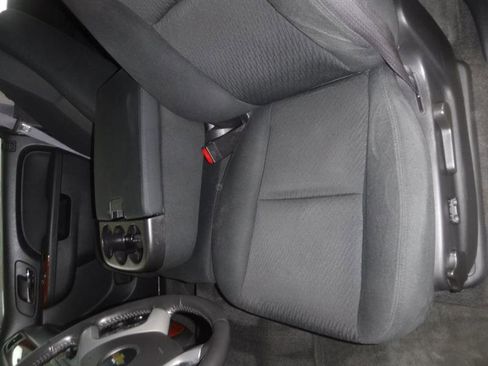 Used 2013 Chevrolet Tahoe LS image 24