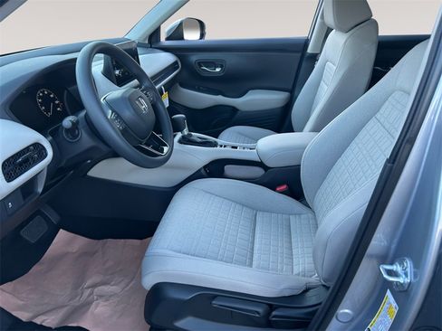 New 2026 Honda HR-V LX image 9