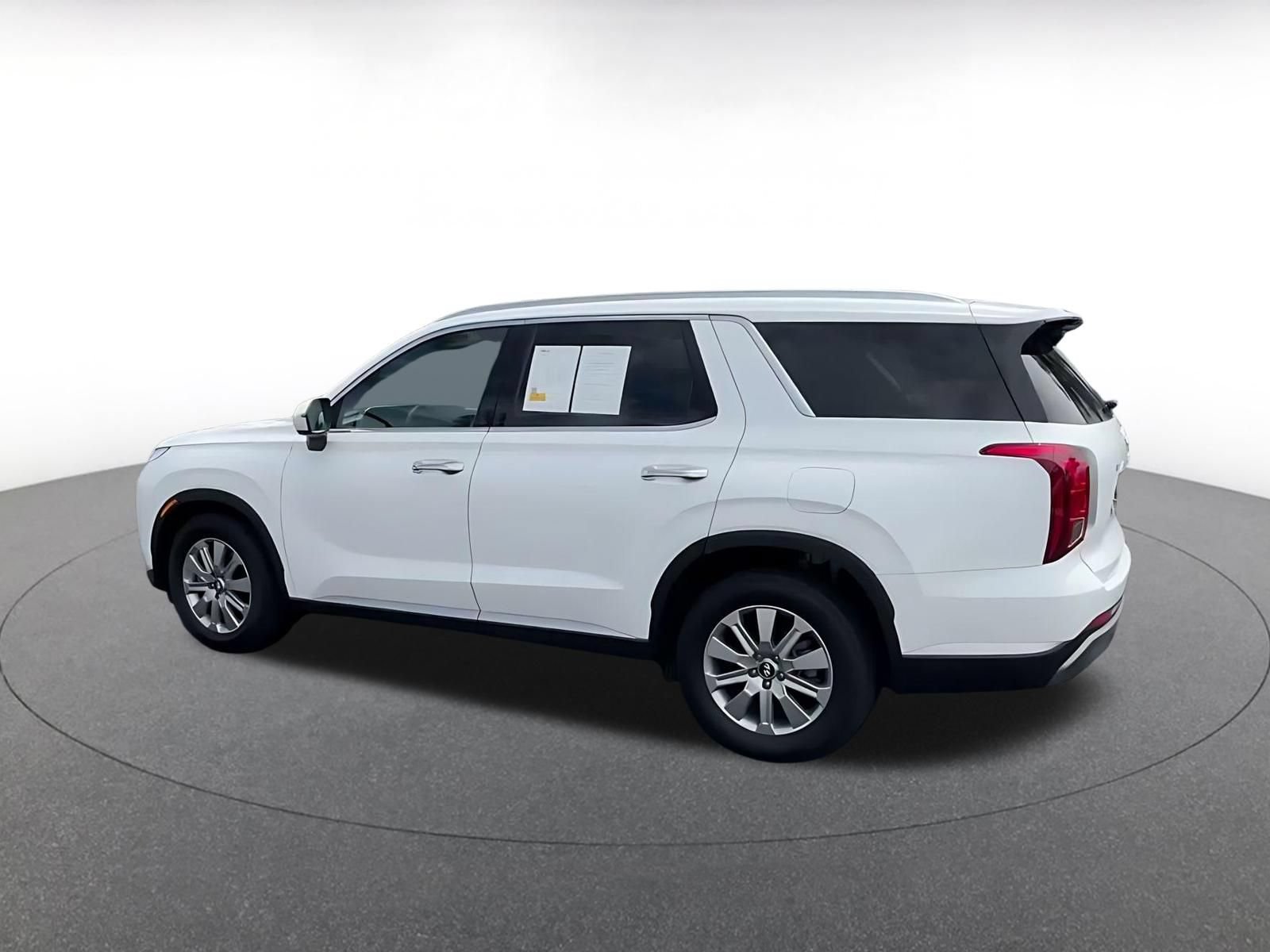 Used 2025 Hyundai Palisade SEL FWD image 9
