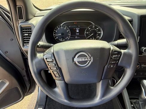 Certified 2023 Nissan Frontier SV w/ Midnight Edition Package image 9