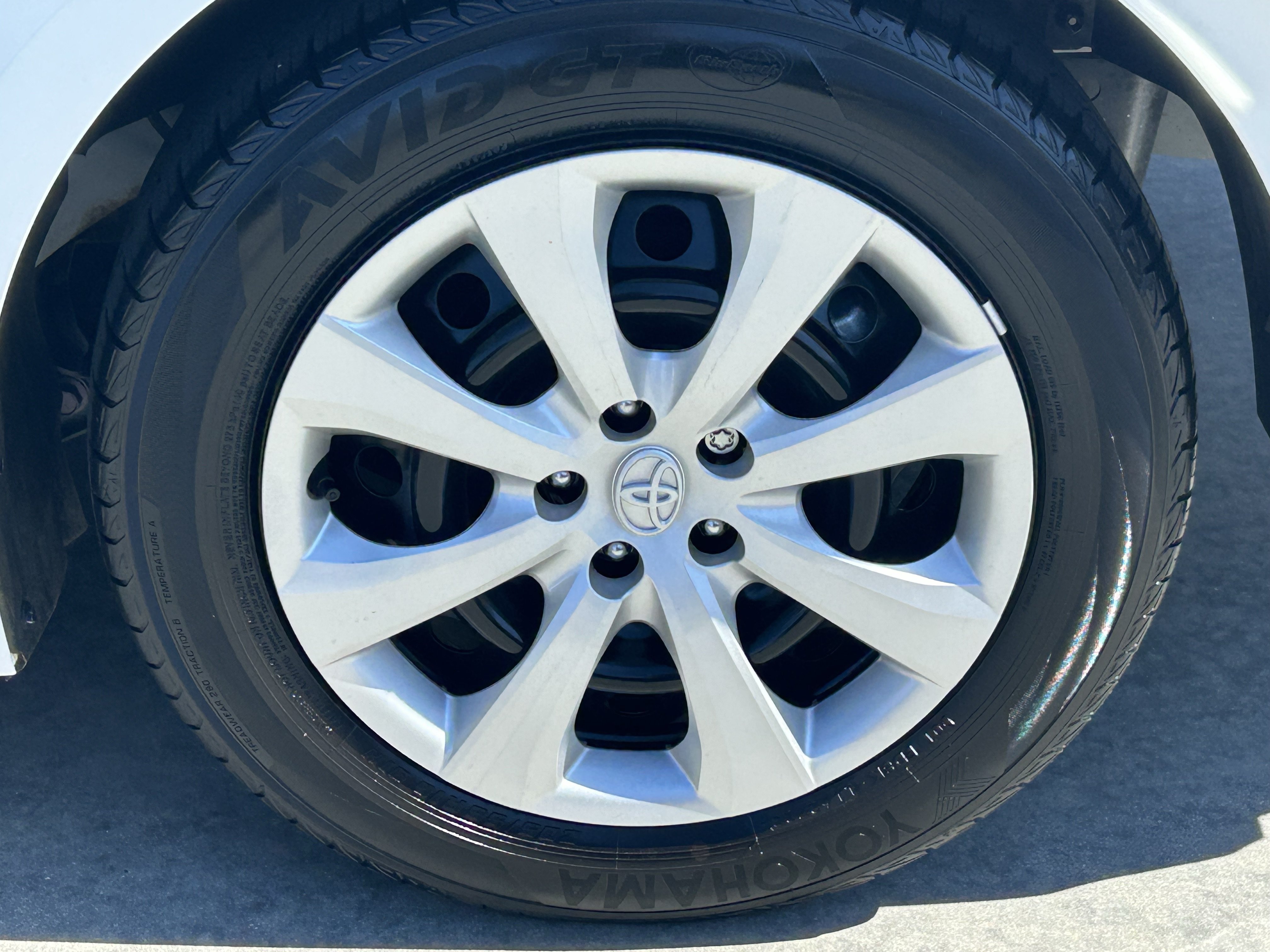 Certified 2023 Toyota Corolla LE FWD image 29