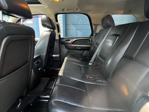 Used 2013 Chevrolet Tahoe LT w/ Luxury Package AWD/4WD image 19
