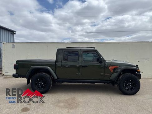 Used 2022 Jeep Gladiator Mojave w/ LED Lighting Group AWD/4WD image 4