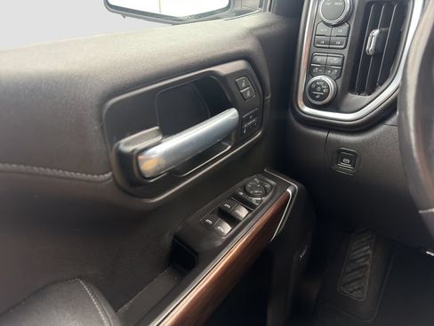 Used 2021 GMC Sierra 1500 SLT w/ SLT Premium Plus Package AWD/4WD image 12