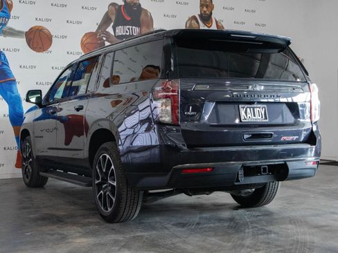 Used 2022 Chevrolet Suburban RST w/ Luxury Package image 22