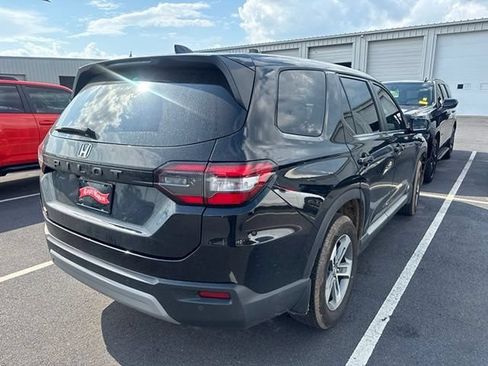 Used 2023 Honda Pilot EX-L image 5