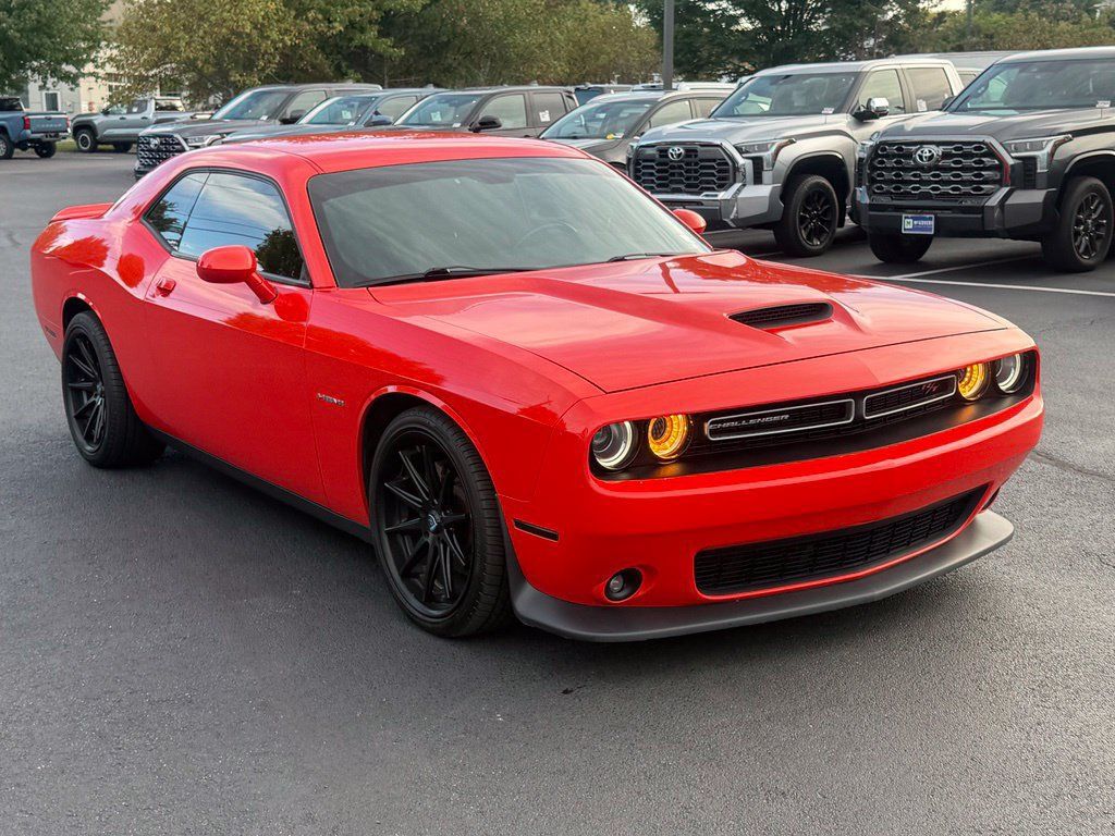 Used 2020 Dodge Challenger R/T w/ Driver Convenience Group RWD image 11