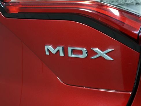 Used 2022 Acura MDX SH-AWD w/ Technology Package image 17