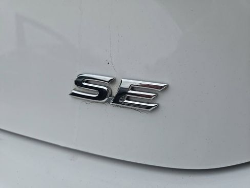 Used 2025 Toyota Camry SE FWD image 20