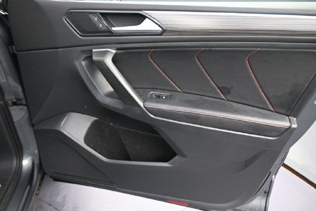 Used 2024 Volkswagen Tiguan Wolfsburg Edition FWD image 13