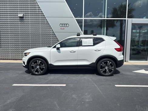 Used 2021 Volvo XC40 T5 Inscription w/ Advanced Package AWD/4WD image 4