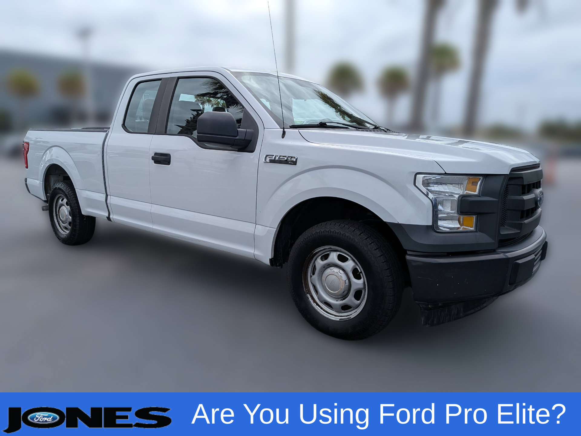 Used 2017 Ford F150 XL w/ Equipment Group 101A Mid RWD image 3