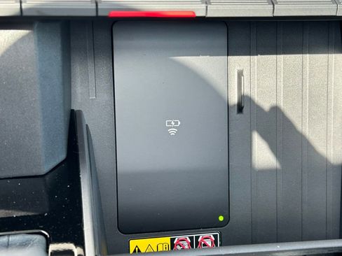 New 2026 Toyota Tundra Platinum AWD/4WD image 39