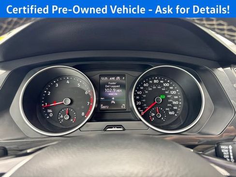 Certified 2021 Volkswagen Tiguan SE w/ Panoramic Sunroof Package AWD/4WD image 12