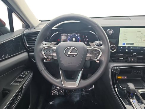 Used 2025 Lexus NX 250 FWD w/ Accessory Package (K3) image 15